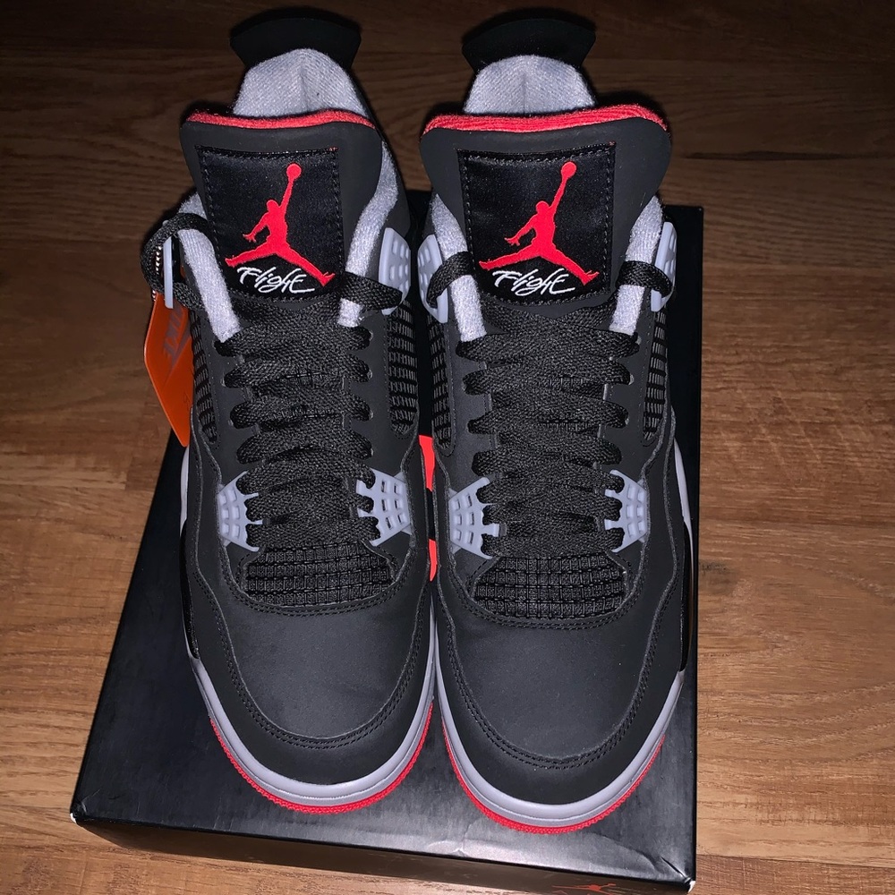 Jordan 4 bred 2019 ( size 9)